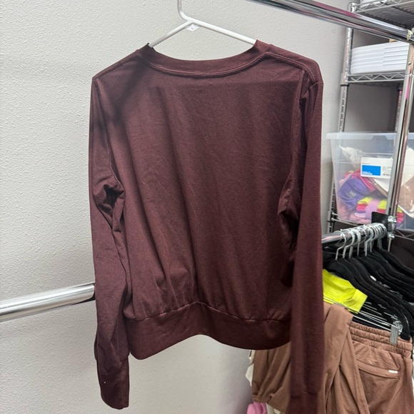 Vuori Women's Rich cherry Brown Sweatshirt - Picture 3 of 3